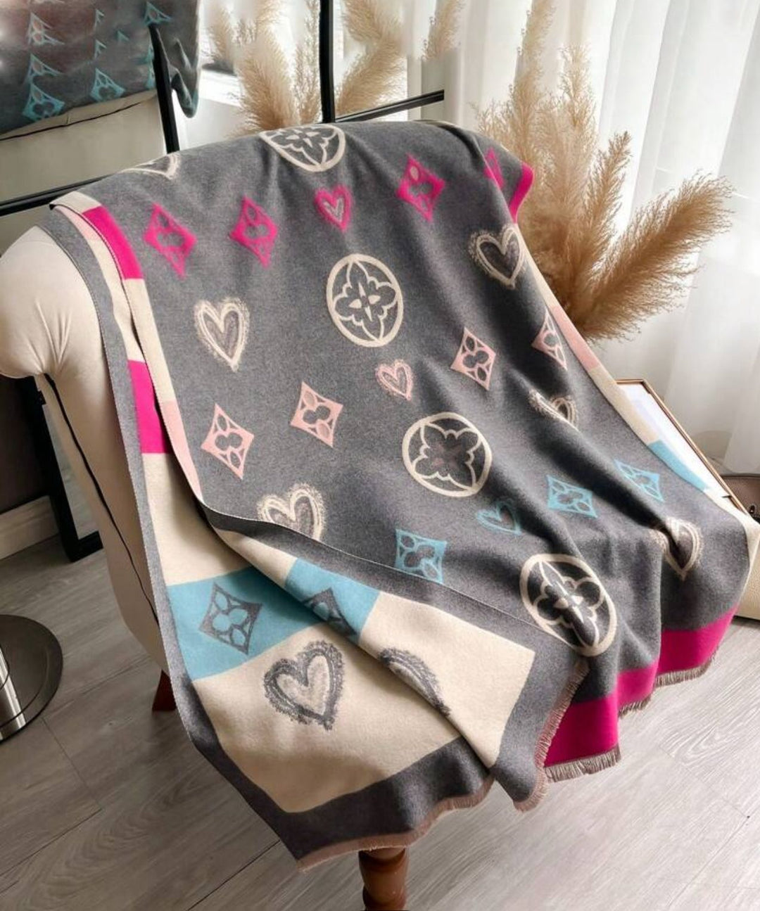 Charm Of Hearts Cashmere stole
