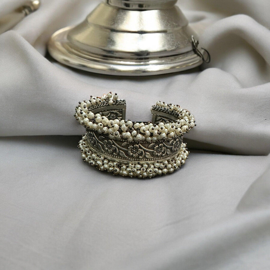 Pearl-Embellished Oxidized Kada - Fusion Wear